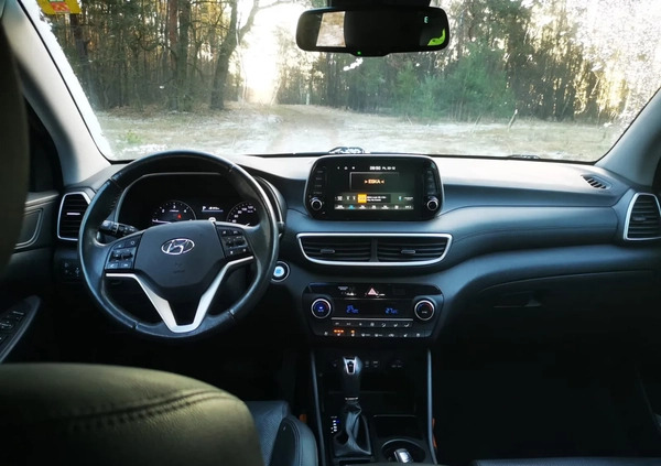 Hyundai Tucson cena 84000 przebieg: 157000, rok produkcji 2019 z Rzgów małe 137